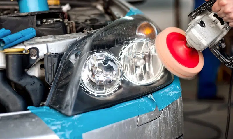 Comment remplacer et régler le phare avant de votre voiture