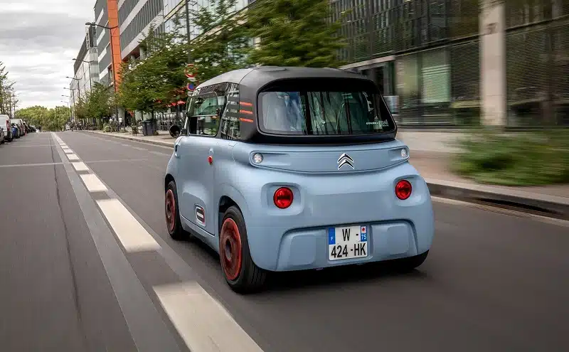 Découvrez les avantages des voitures sans permis électriques pour une mobilité urbaine simplifiée