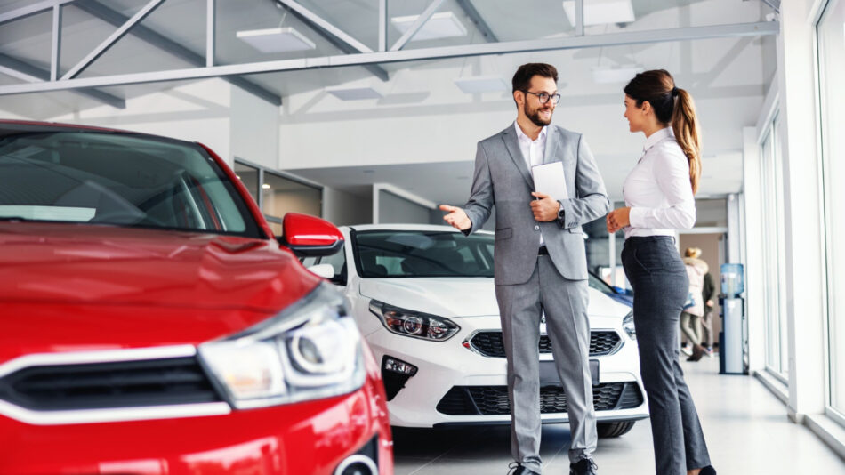 Comment choisir la voiture d'occasion adaptée à vos besoins chez un concessionnaire ?