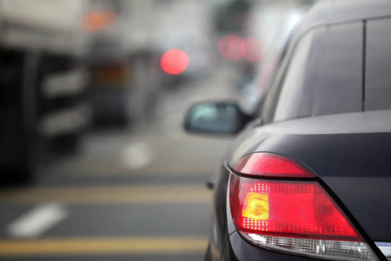 voiture feux arrière pièce détachée auto